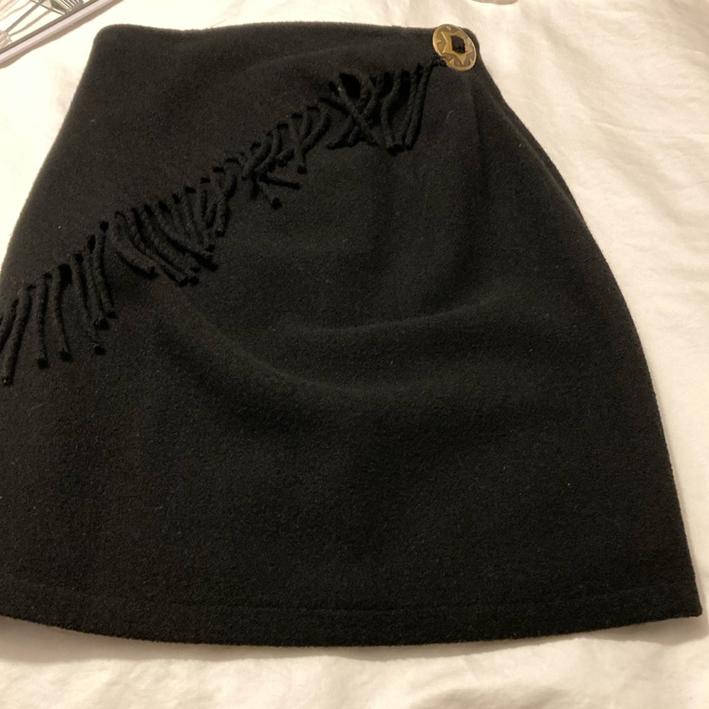 Fabulous Mag Deline cashmere & wool fringe pencil skirt – French
